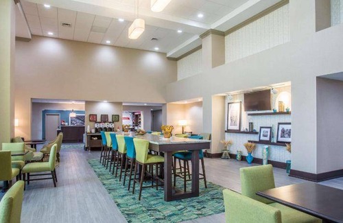 Northeast Yonkers Hotel | 41 m² Hotel ∙ 10 guests