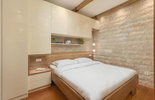Tomicici Apartment | 42° North Apartments
