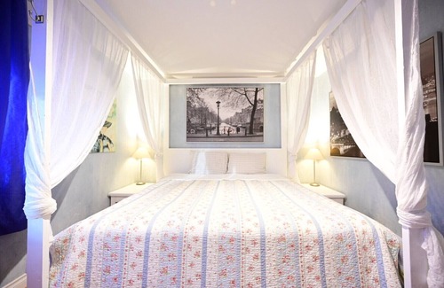 Richmond Bed & Breakfast | 🔵42% savings 9 mins @ Airport Free Parking (Blueberry)