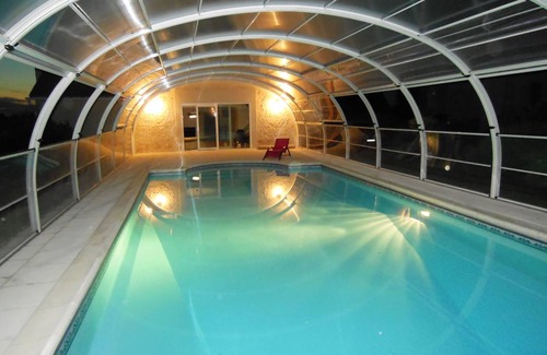 Mosnay Cottage | 4230 m² Cabin ∙ 6 bedrooms ∙ 14 guests