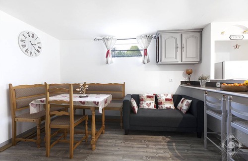 Voreppe Apartment | 43 m² Apartment ∙ 2 bedrooms ∙ 4 guests