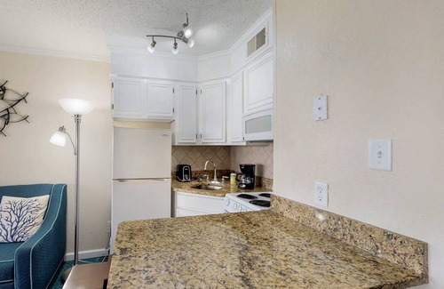 Galveston Condo | 44 m² Condo ∙ 1 bedroom ∙ 6 guests