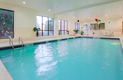 Nanuet Hotel | 45 m² Hotel ∙ 127 guests