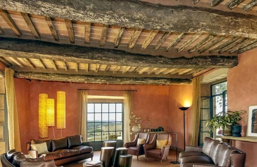 Sarteano Villa | 450 m² Villa ∙ 9 bedrooms ∙ 18 guests