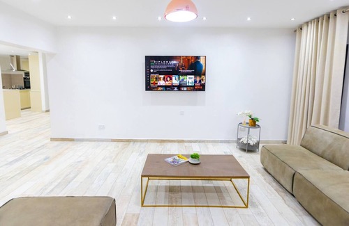 Bulawayo Apartment | 456 Hopeville Escape