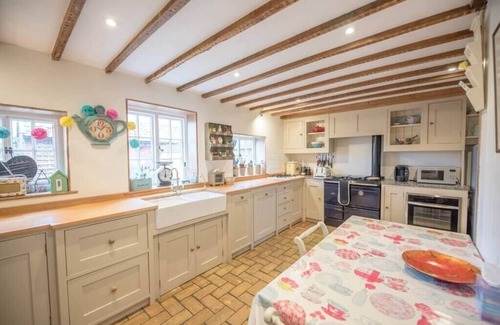 Woodbridge House | 46 Ivy Cottage, Easton