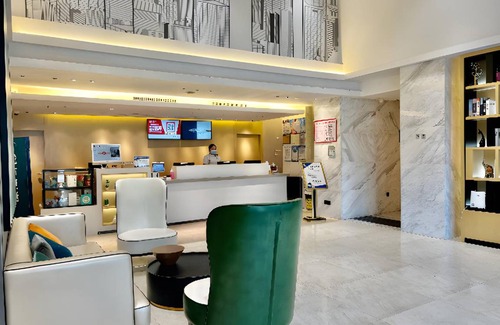 Wuchang Hotel | 46 m² Hotel ∙ 2 bedrooms ∙ 127 guests