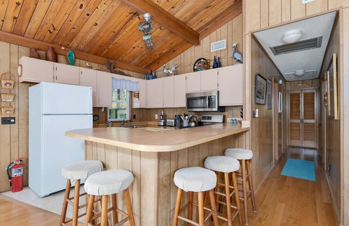 Southern Shores House | 4607 - Bayberry Cottage: A charming 3-bed 2-bath retreat in Southern Shores, NC, private pool