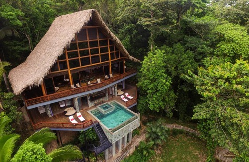 Good Living Camp Villa | 465 m² Villa ∙ 3 bedrooms ∙ 6 guests