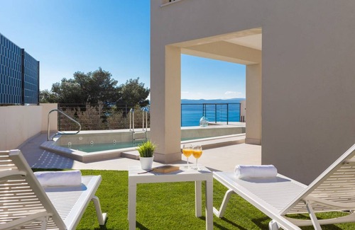 Brela Villa | 465 m² Villa ∙ 9 bedrooms ∙ 19 guests