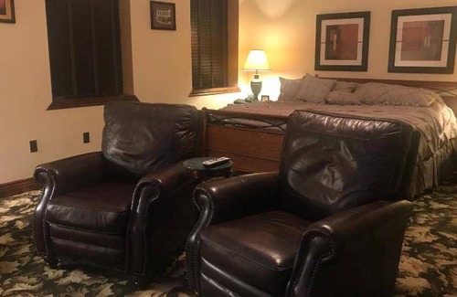 Caldwell Hotel | 470 m² Hotel ∙ 2 guests