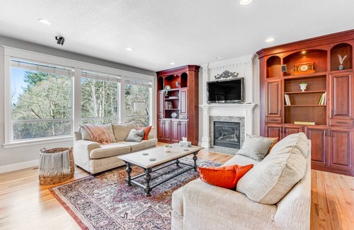 Happy Valley House | 479 m² House ∙ 6 bedrooms ∙ 12 guests