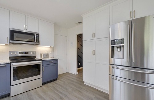 Heritage Woods House | 48 Heritage Road ~ Newly Renovated Sea Pines Home, Close to Harbour Town & Beach