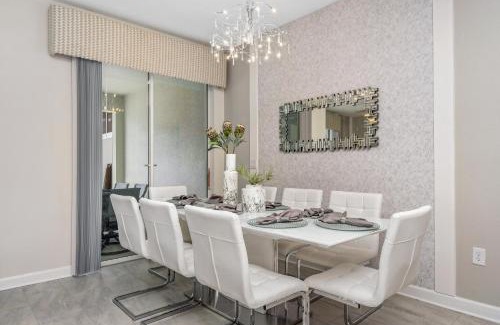 Groveland House | 4817CO TOWNHOUSE 4 BEDROOMS & 3 BATHROOMS + POOL