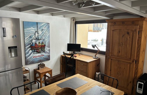 Argentiere Apartment | 48m² With Balcony And Mountain View!