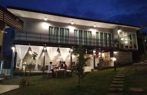 Suan Phueng Bed & Breakfast | 49 m² Bed and breakfast ∙ 7 guests