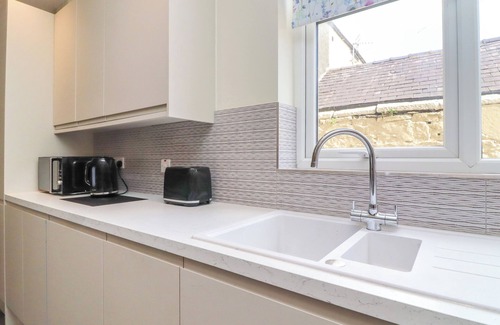 Clitheroe Cottage | 49 WADDINGTON ROAD, pet friendly, with open fire in Clitheroe