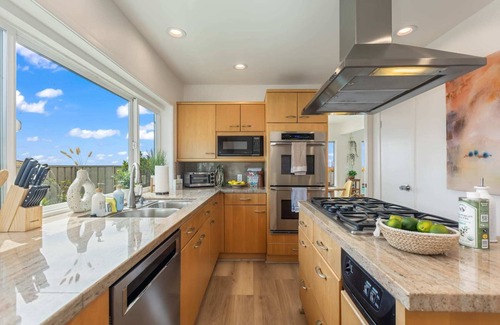 Malibu House | 4B/3B Ocean View Home with Pool