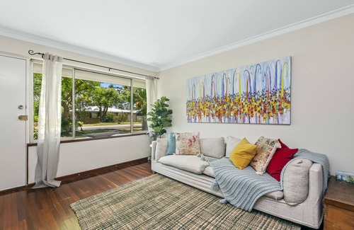 Bassendean Villa | 4B Bassendean Beauty Sleeps 3