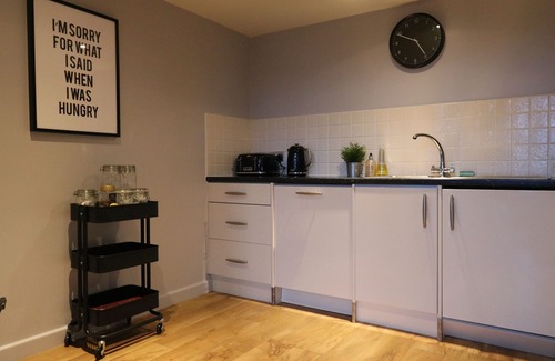 Coventry Apartment | 4B Loft Penthouse Industrial City views