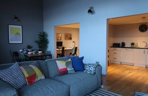 Coventry Apartment | 4B Loft Penthouse Industrial City views
