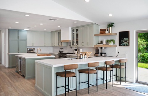 Desert Club Estates House | 4BD #065771Private Oasis w/Stunning Kitchen Pool Spa. Near Old Town Golf Tennis