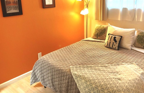 Clairemont Mesa House | 4bd/2ba w/Pool, Outdoor Shower, & Citrus Trees