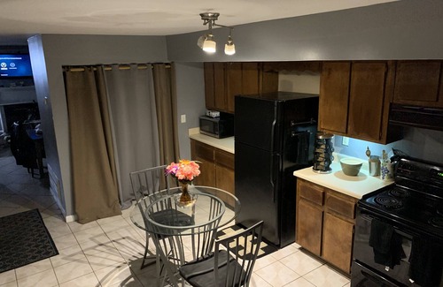 Decatur House | 4bd 3bth with recording studio