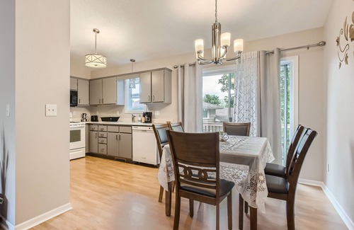 Ramsey House | 4bd Central Location: Patio - Games - Gym