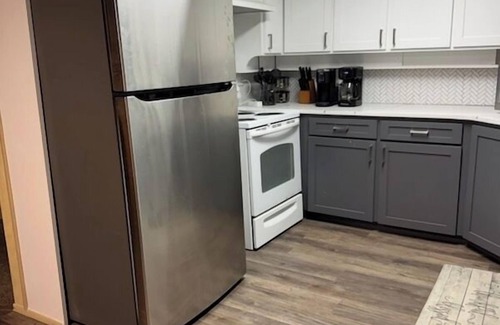 Gordonville House | 4Bdrm Cabin Firepit Walk to Beach Pets Ok Texoma