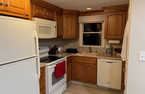 North Beach Haven House | 4BED/3BA Ocean block w/Heat Pool Outdr Bar & Kitchen Rec Room Bayview sleeps 11