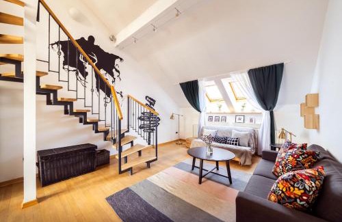 Nove Mesto Apartment | 4BR 3BATH BALCONY central Harry Potter penthouse