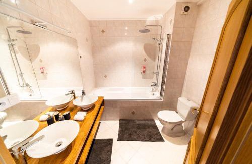 Nove Mesto Apartment | 4BR 3BATH BALCONY central Harry Potter penthouse