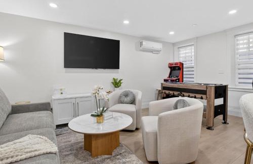 Inman Square Apartment | 4BR 3Bath Game Room Harvard MIT Apt