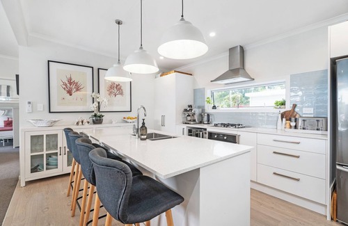 Whiritoa House | 4BR Beachside Home with Spa & Outdoor Dining