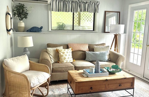 Charlestown House | 4BR Coastal Cottage with Private Beach and Private Beachside parking