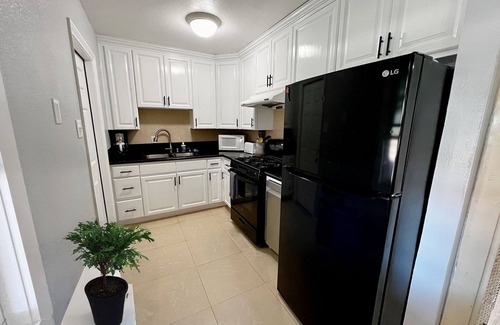 Bay Ho House | 4BR House Hot Tub BBQ near SeaWorld