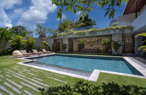 Pererenan Villa | 4BR Pool Villa Pantai Indah in Pererenan-Canggu