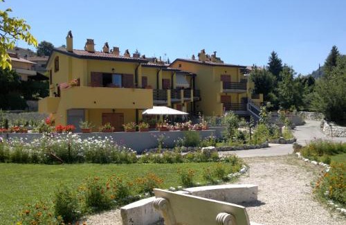 Barrea Apartment | 4Flats in Orto di Venanzio