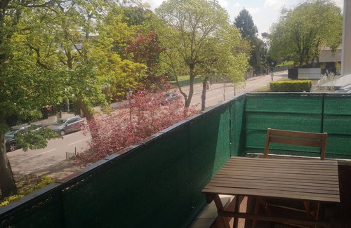 Saint-Cloud Apartment | 4p Standing and spacious, 20 min from central Paris