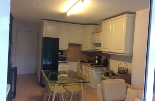 Le Dramont Apartment | 4pers St Raphaël vue mer+Esterel au pied. garage park WIFI Ch+2superposés+canapé
