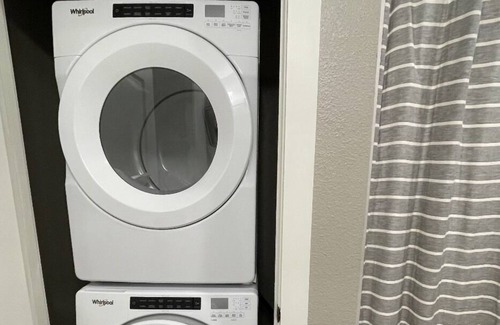 Spring Branch Central Apartment | **4th NIGHT FREE** Luxury Full Apartment