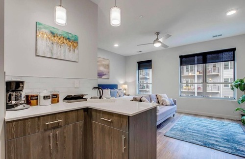Downtown Louisville Apartment | 4th Street Suites - Jack ‘n Jill King Bed Suites