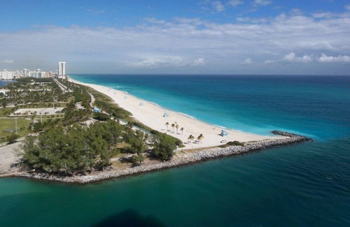 Bay Harbor Islands House | 4x Double Queen Room at The Altair Hotel Bay Harbor Miami