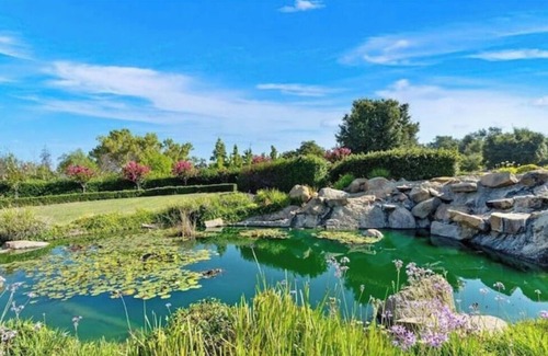 Murrieta House | 5 Acre estate beautiful pond & romantic location.