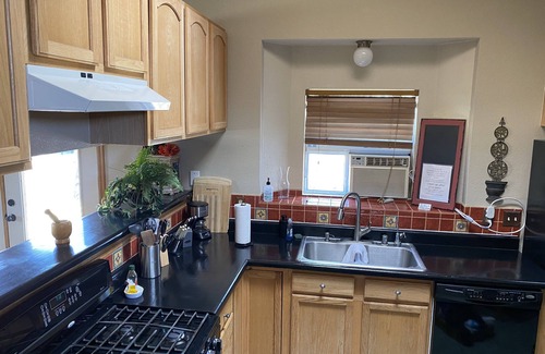 Mesilla Park House | 5 Acre Horse Ranch next to University.
