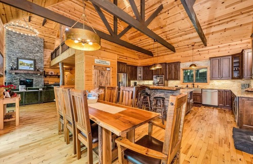 Lansing Cabin | 5 Acres to Roam | Stocked Game Room + Wet Bar | Our Place to Paws