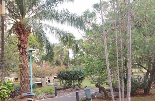 Bangka Apartment | 5 Acres Tropical garden in Kemang Raya Residence whole 3/2 Apart 2nd fl. Balcony