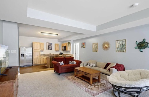 Louisa House | 5 BDRM Dog Friendly, Lake Access Getaway w/Playground, Fire Pit & more