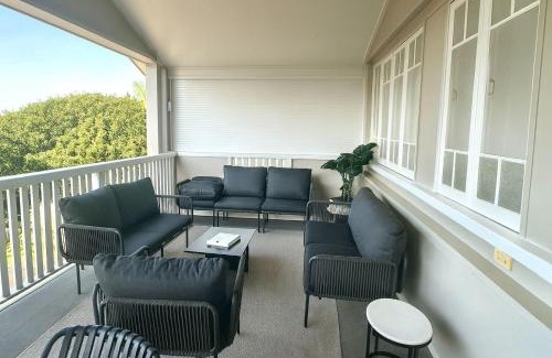 Newtown House | 5 Bed 5 Bath Urban Getaway Ipswich Central